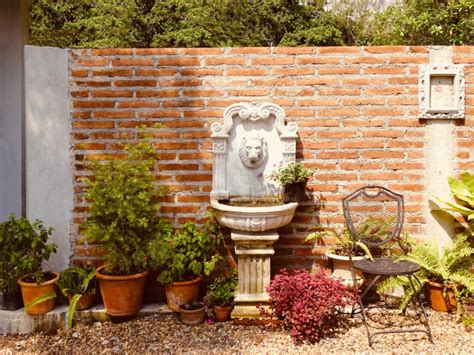 italian wall garden ideas